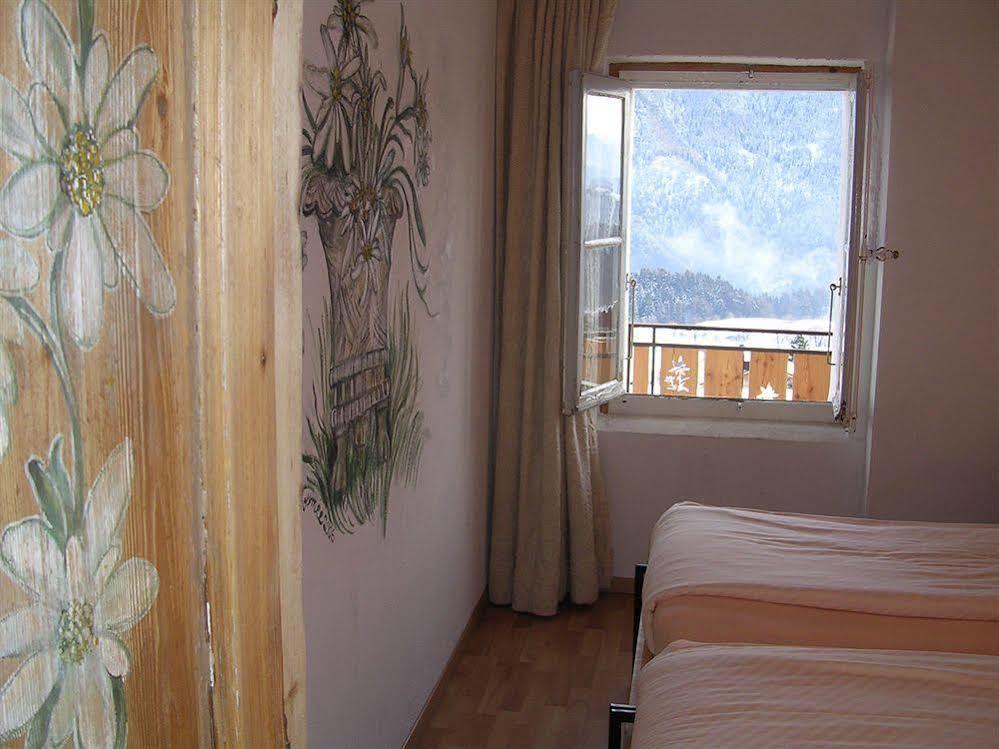 Au Bel Air Hotel Лезен Екстериор снимка